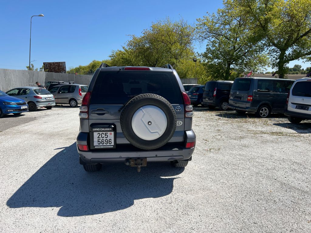 Toyota Land Cruiser