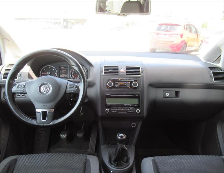 Volkswagen Touran 9