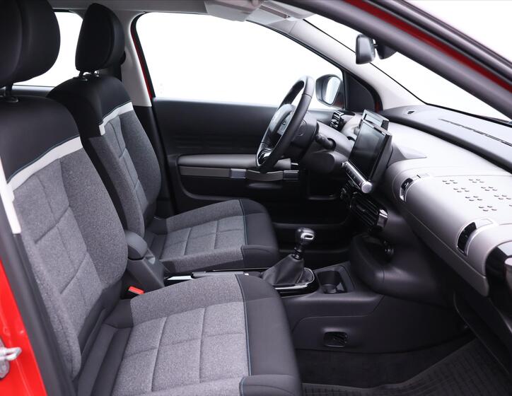 Citroën C4 Cactus 11