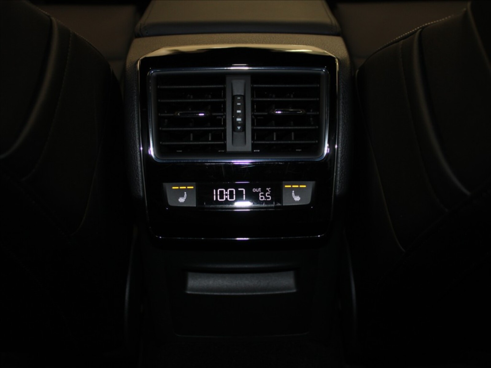 Škoda Superb 30