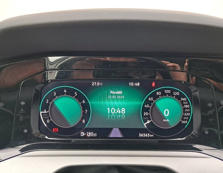 Volkswagen Golf 9