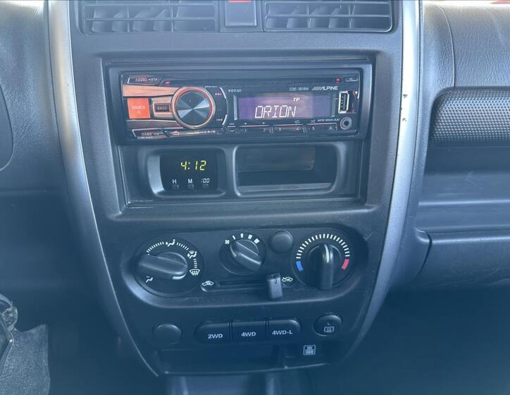 Suzuki Jimny 16