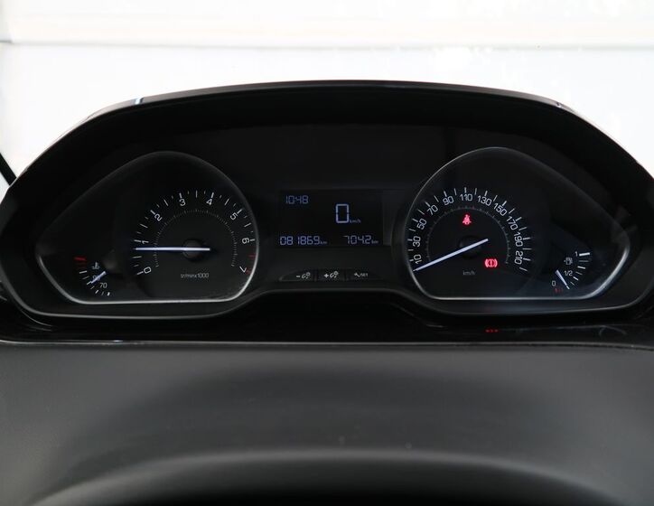 Peugeot 208 17