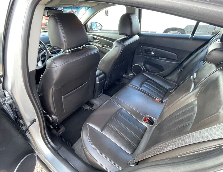 Chevrolet Cruze 12