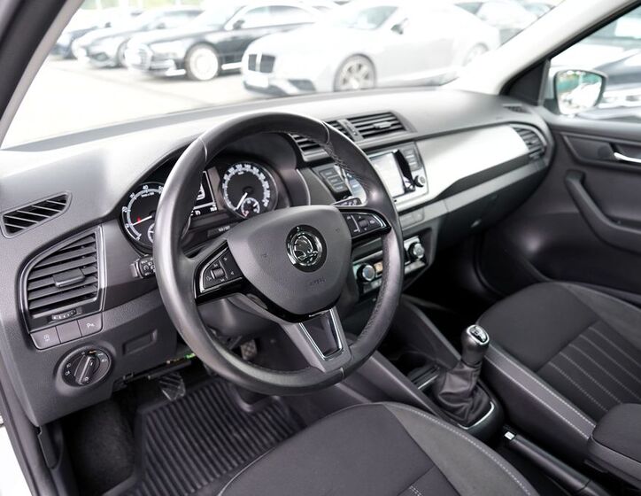 Škoda Fabia 23