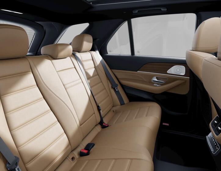 Mercedes-Benz GLE 8