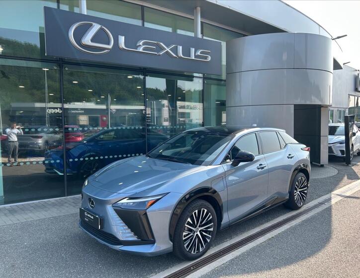 Lexus RZ 450e 1