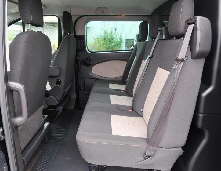 Ford Transit Custom 16