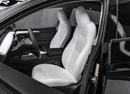 Tesla Model Y 13