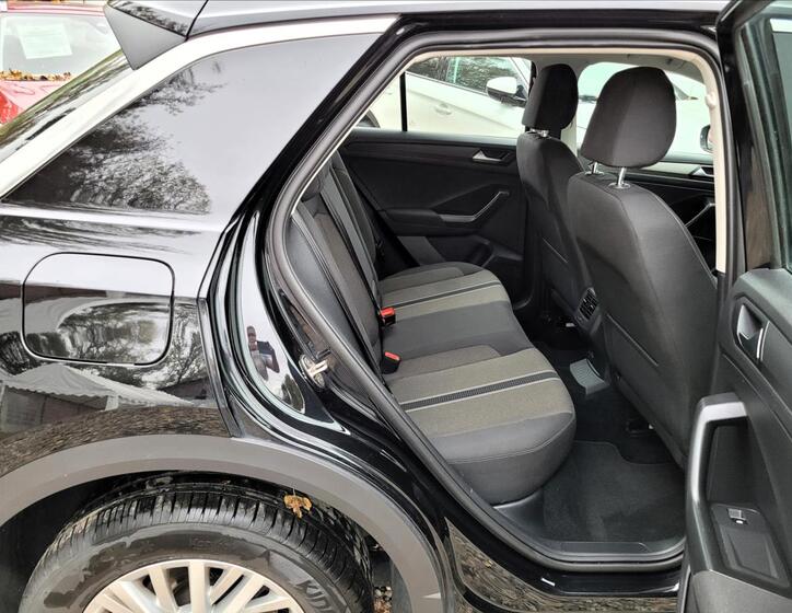 Volkswagen T-Roc 16