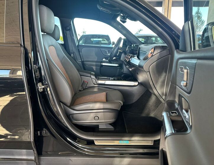 Mercedes-Benz EQB 14