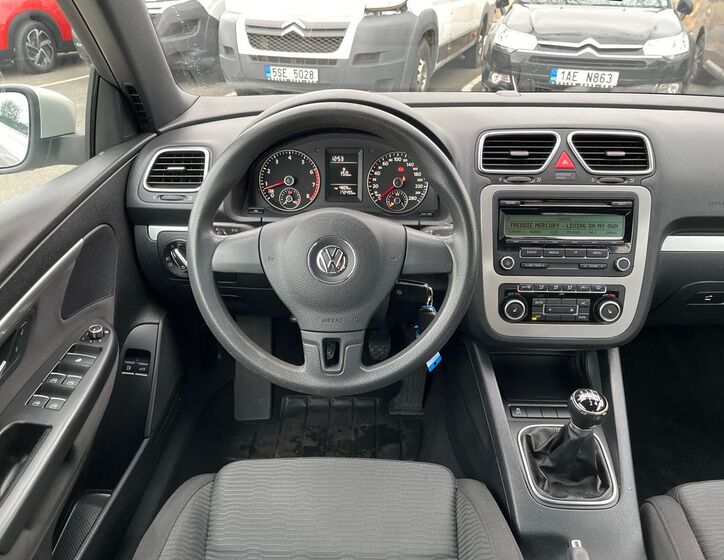 Volkswagen EOS 10