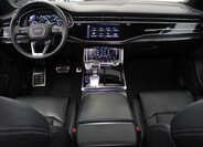 Audi Q8 8