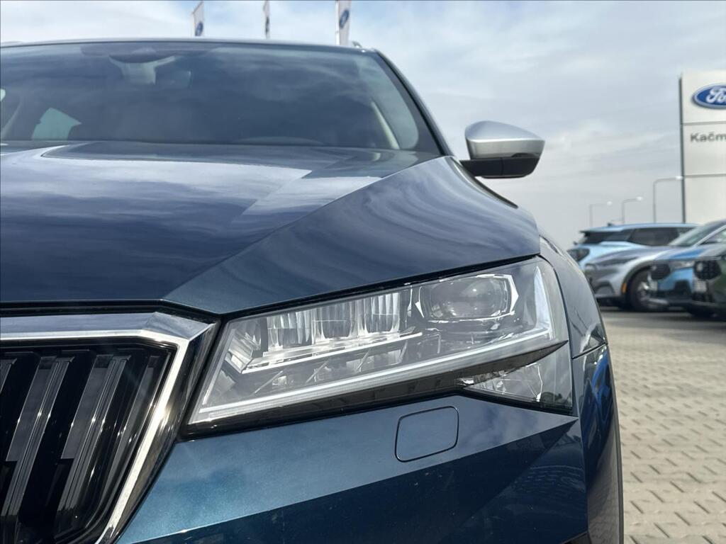 Škoda Superb 9