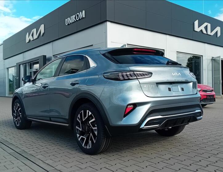 KIA XCeed 6