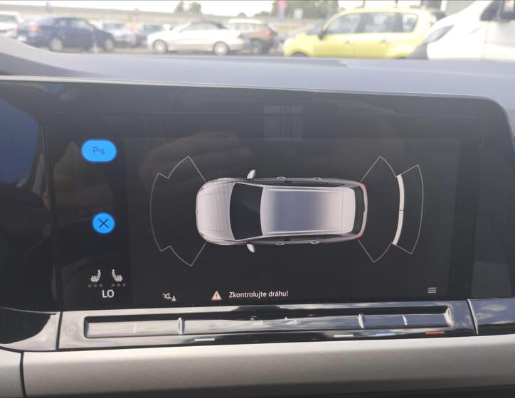 Volkswagen Golf 13