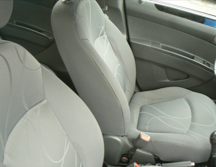 Chevrolet Spark 15