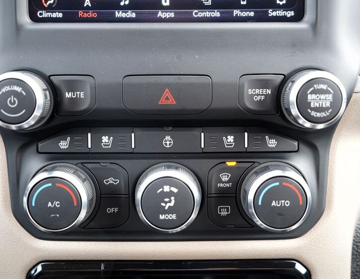 Dodge RAM 1500 36