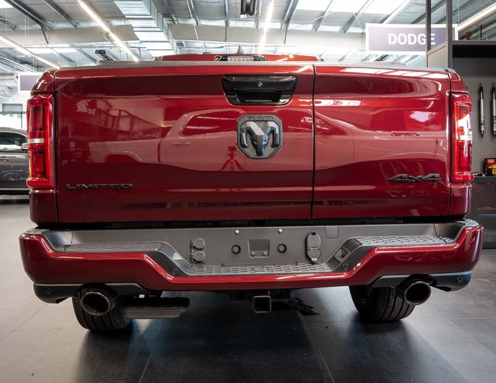 Dodge RAM 4