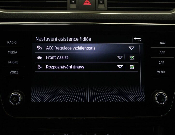 Škoda Superb 15