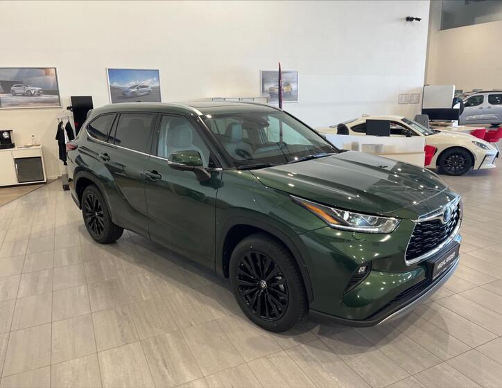 Toyota Highlander 3