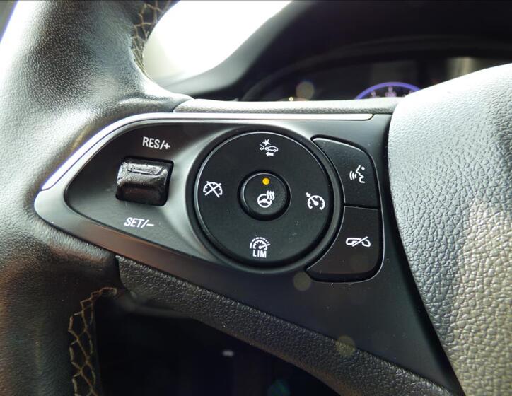 Opel Insignia 17