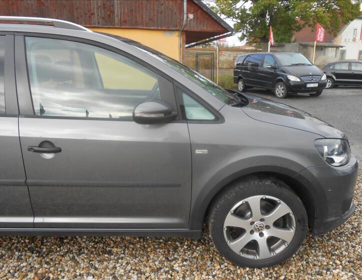 Volkswagen Touran 4