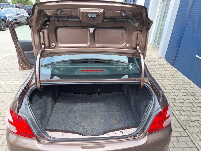Peugeot 301