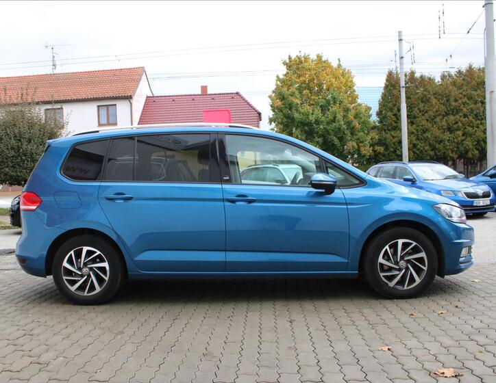 Volkswagen Touran 3