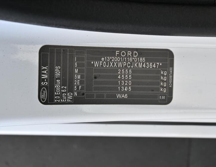 Ford S-MAX 8