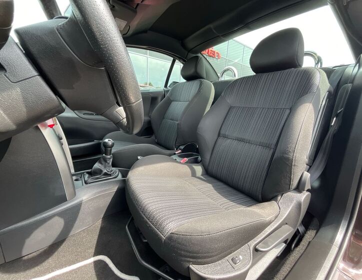 Peugeot 207 7