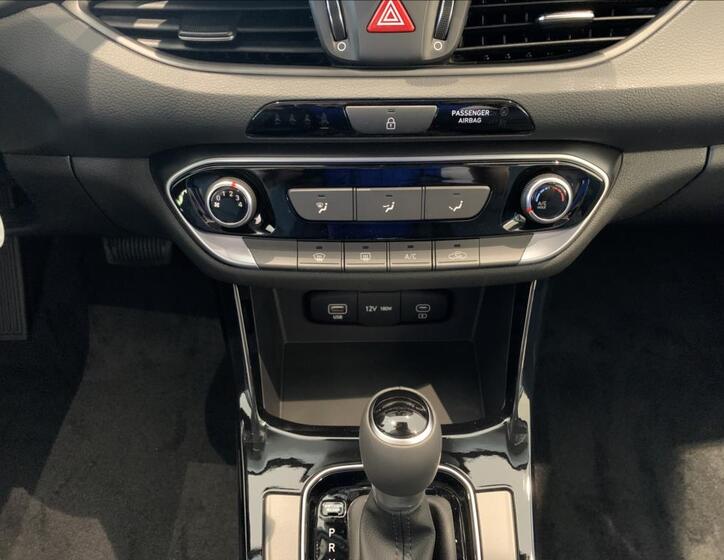 Hyundai i30 22