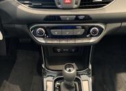 Hyundai i30 22