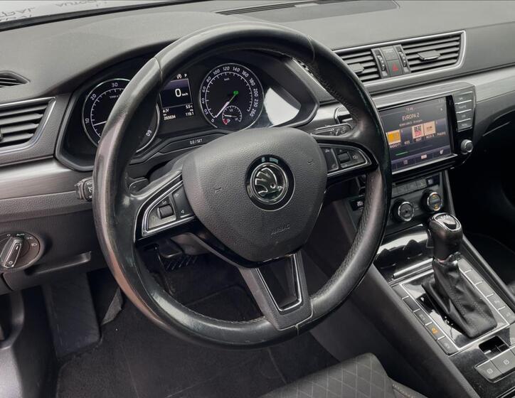 Škoda Superb 11