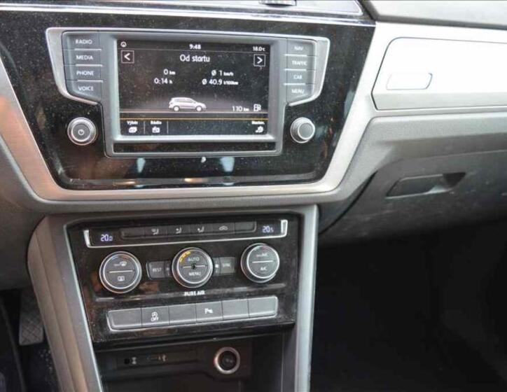 Volkswagen Touran 16