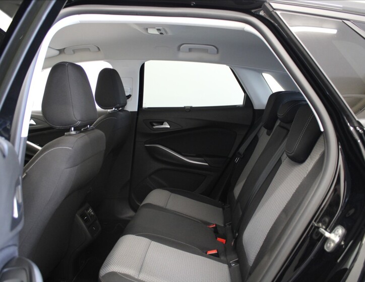 Opel Grandland X 7