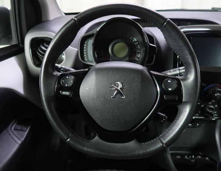Peugeot 108 14