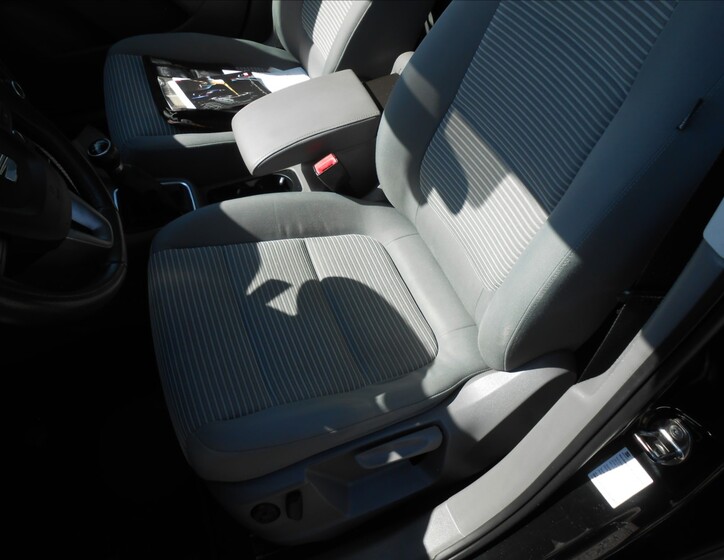 Seat Alhambra 17