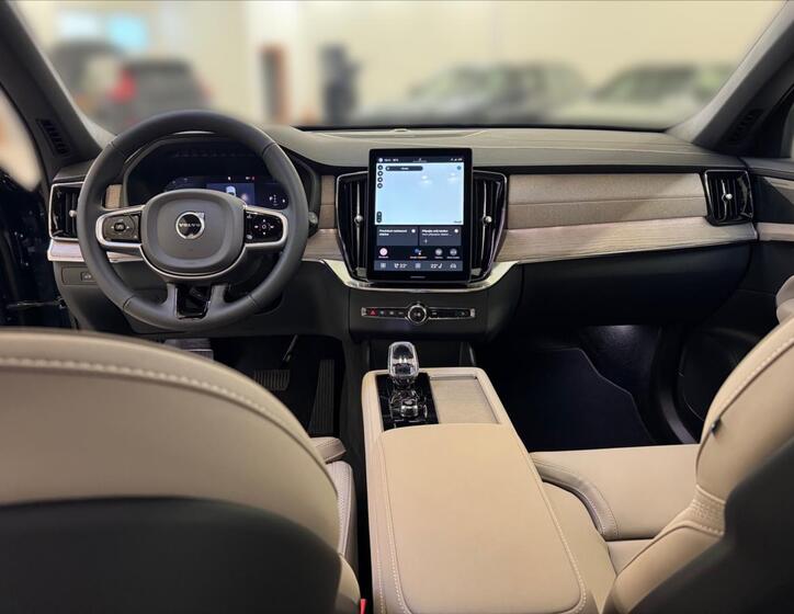 Volvo XC90 10