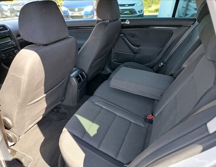 Volkswagen Golf 25