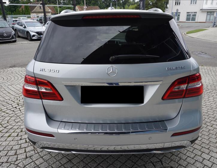 Mercedes-Benz Třídy M 5