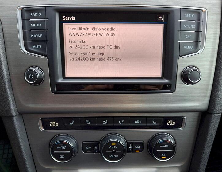 Volkswagen Golf 22