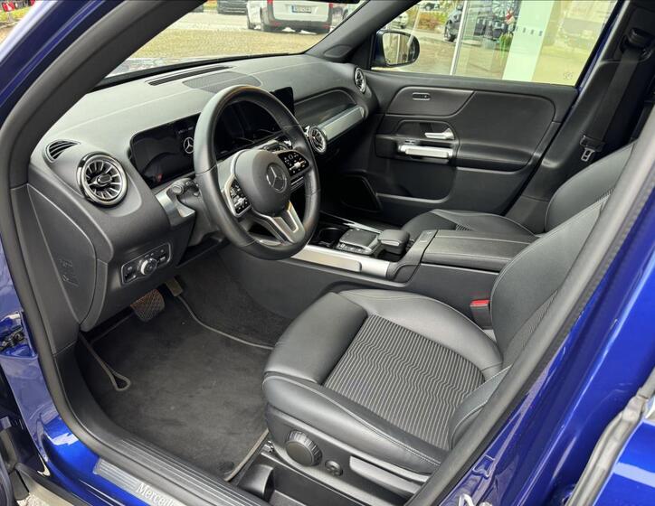 Mercedes-Benz GLB 6