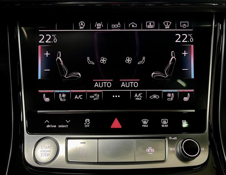 Audi A8 29