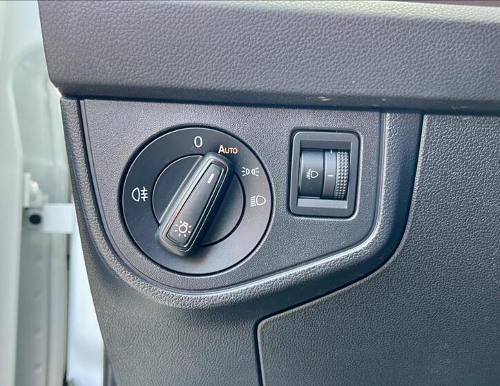 Volkswagen Polo 40