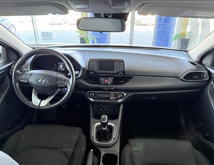 Hyundai i30 8