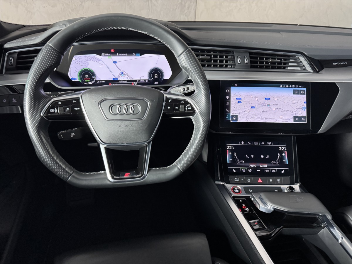 Audi e-tron