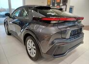 Toyota C-HR 6