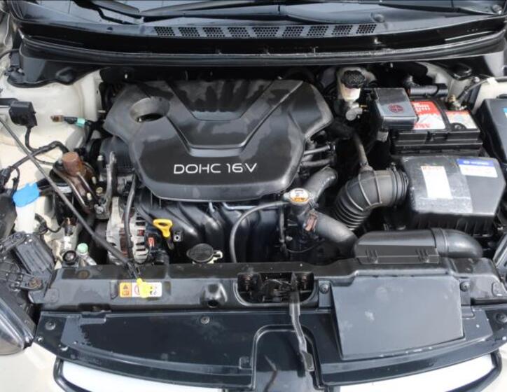 Hyundai Elantra 17