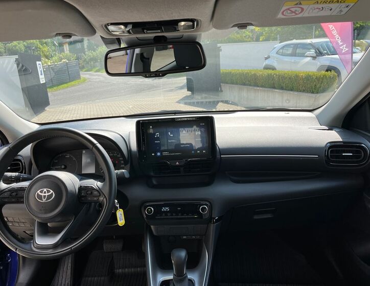 Toyota Yaris 18